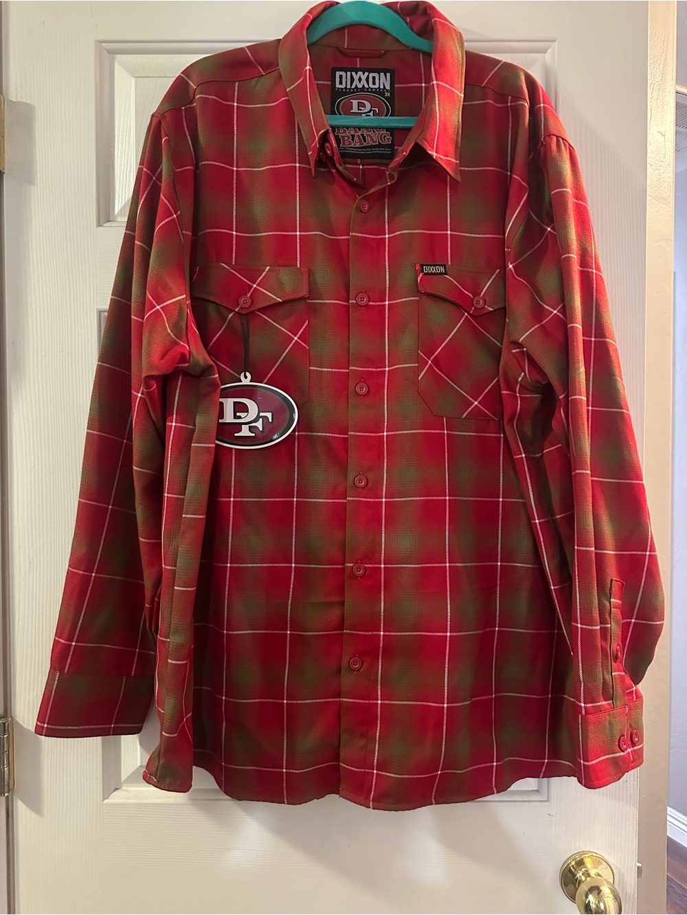 DIXXON BANG BANG 49ERS FLANNEL
SIZE 3X RED